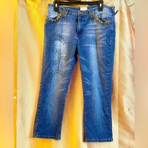 Size 13/14 Polyester. Spandex.